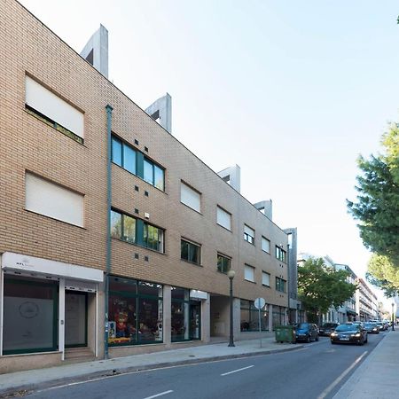 Lovelystay - Homey Feeling Flat W/ Free Parking Porto Exterior foto
