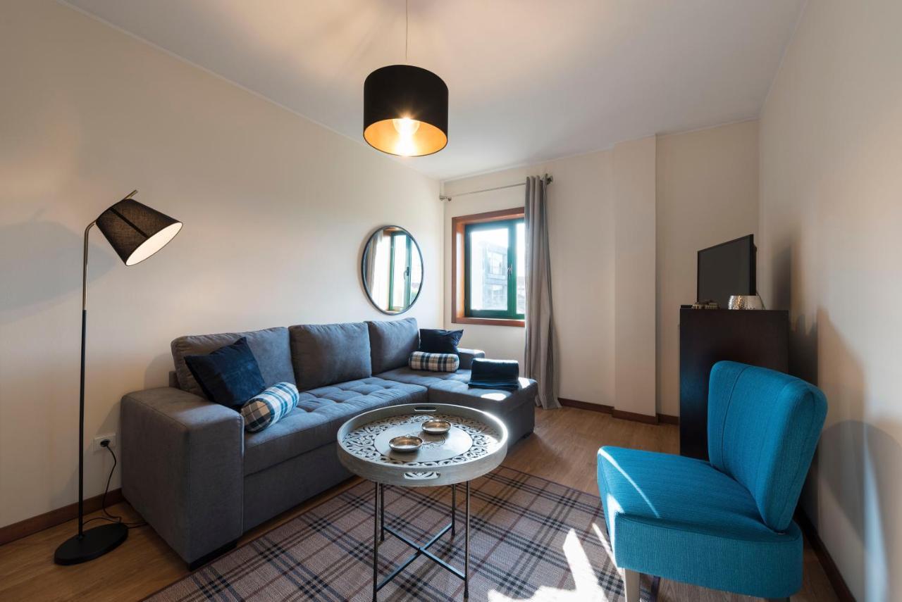 Lovelystay - Homey Feeling Flat W/ Free Parking Porto Exterior foto